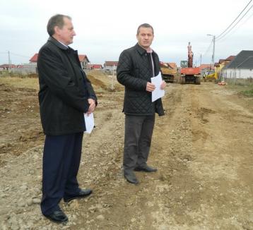Introducerea reţelelor de apă şi canalizare în cartierul Grigorescu, 90% finalizată, în numai opt luni (FOTO)